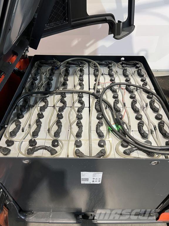 Linde E50HL-01 Sähkötrukit