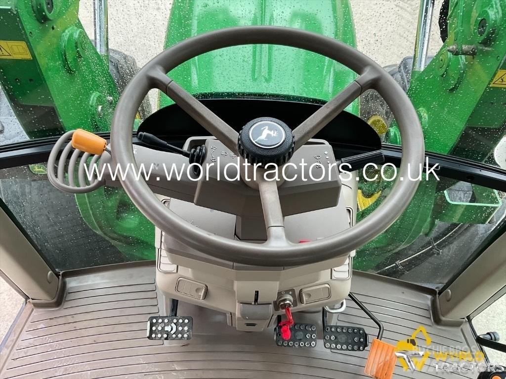 John Deere 6330 Traktorit