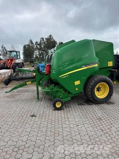 John Deere F 440 R Pyöröpaalaimet