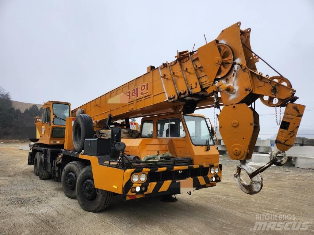 Hyundai HC 50 Mobiilinosturit