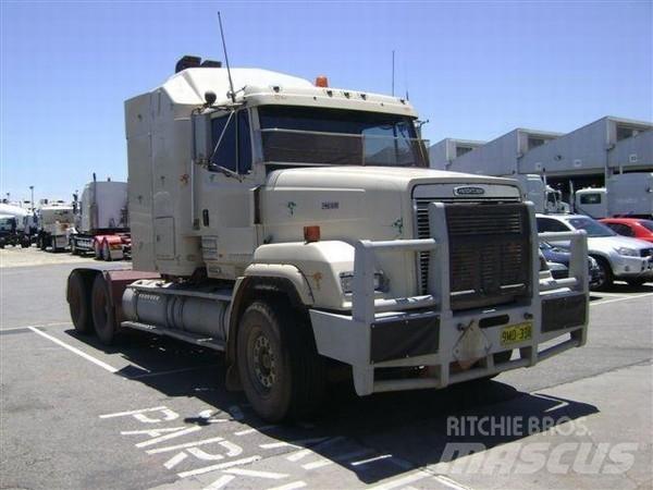 Freightliner FL112 Vetopöytäautot