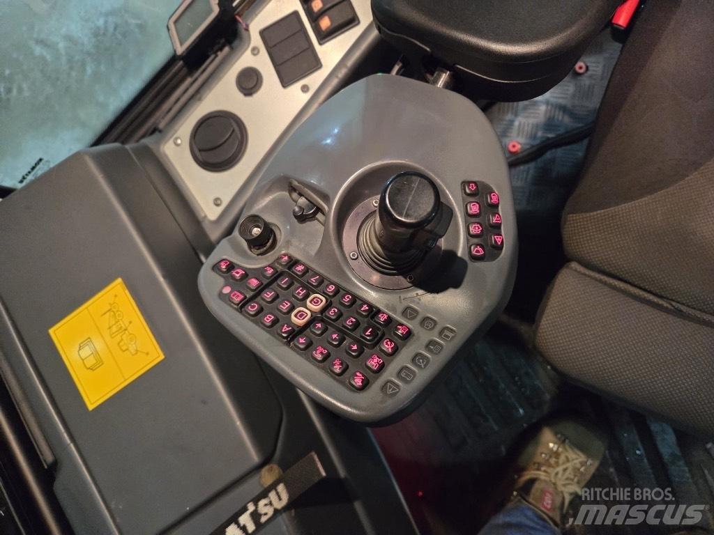 Komatsu 855.1 Kuormatraktorit