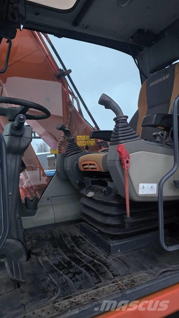 Doosan DX 170 W Pyöräkaivukoneet