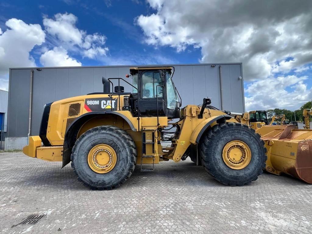 CAT 980M Pyöräkuormaajat