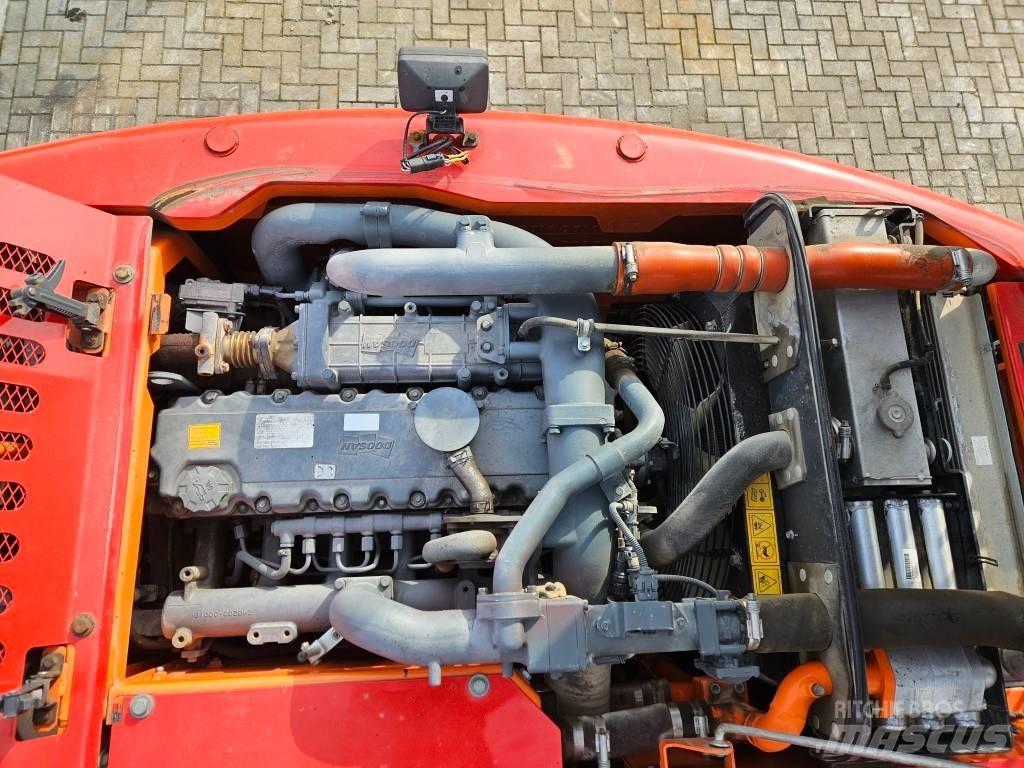 Doosan DX 140 W-3 Pyöräkaivukoneet