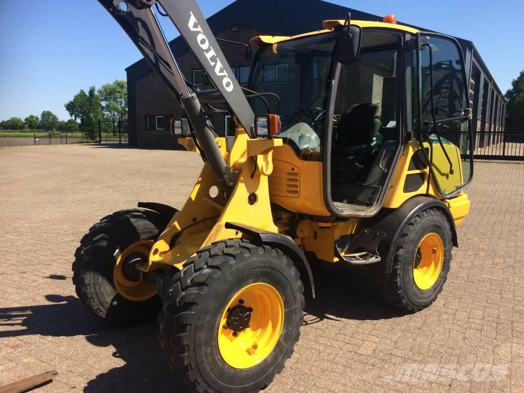 Volvo L 25 F Pyöräkuormaajat