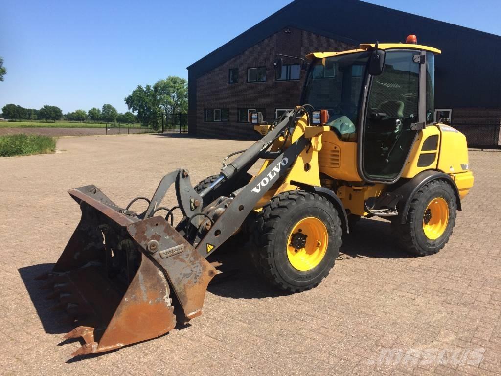 Volvo L 25 F Pyöräkuormaajat