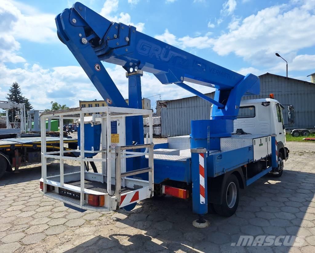 Bison TKA 30 KS Nostolava-autot