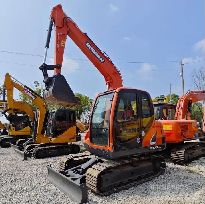 Doosan DX75-9C Midikaivukoneet 7t - 12t