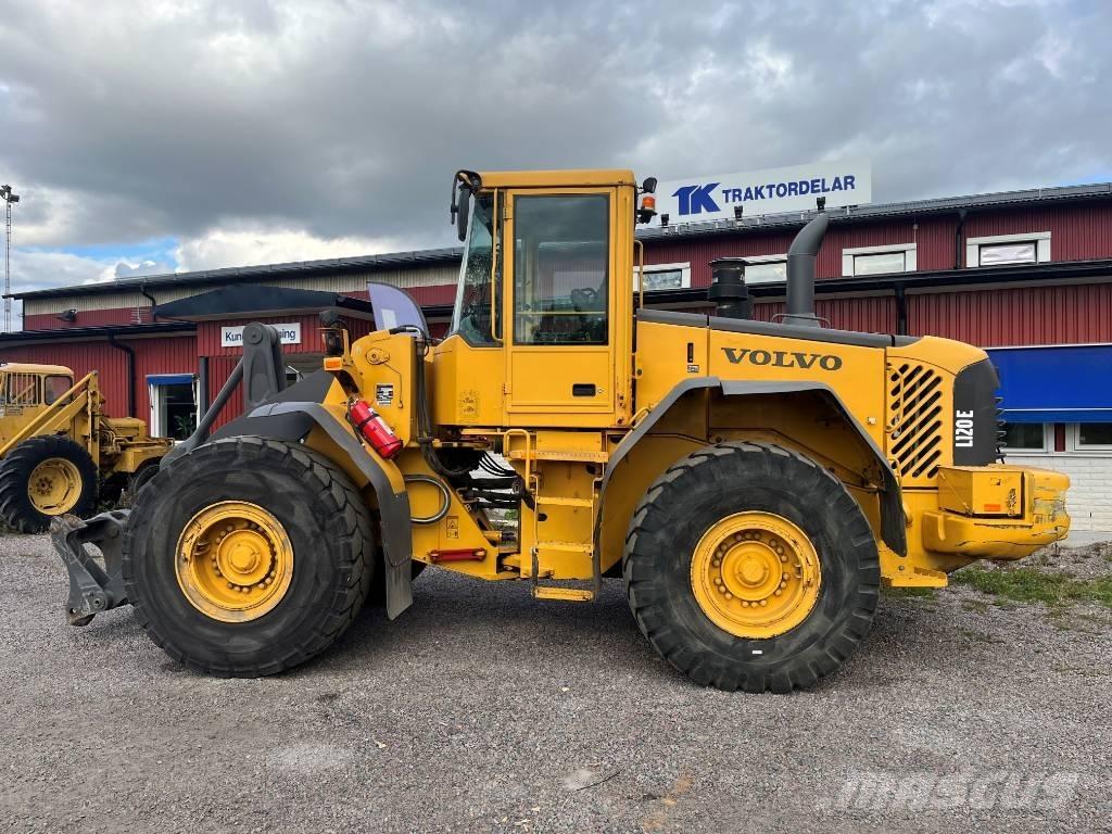 Volvo L 120 E Pyöräkuormaajat