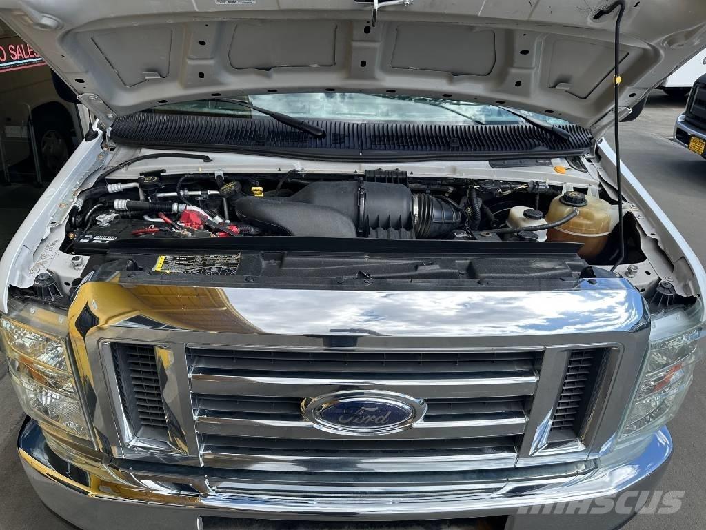 Ford E 350 Lava-autot