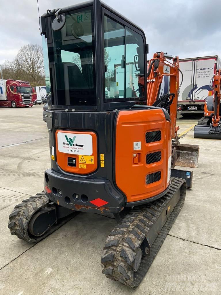 Hitachi ZX 33 U-6 Minikaivukoneet < 7t