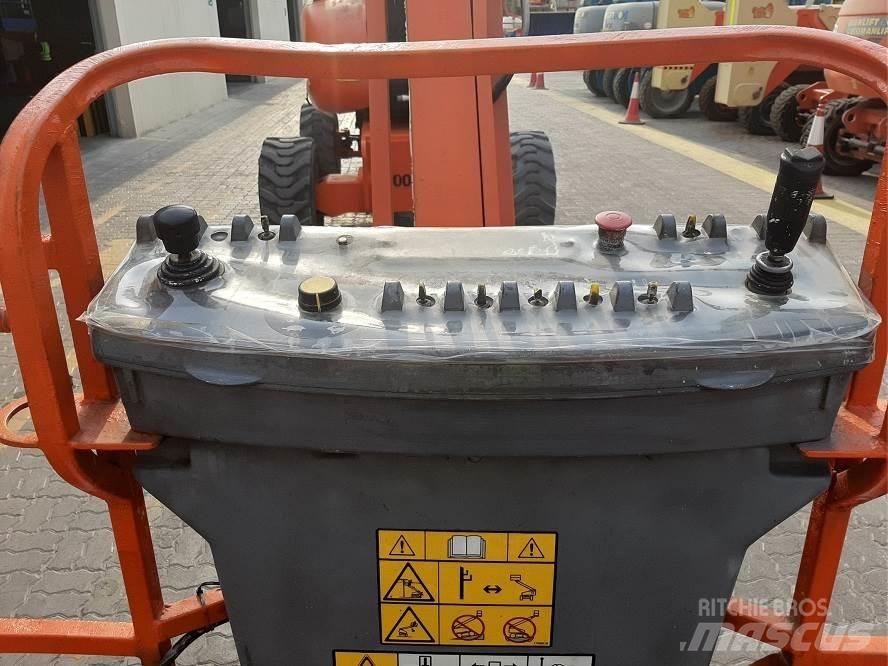 JLG 800AJ Kuukulkijat