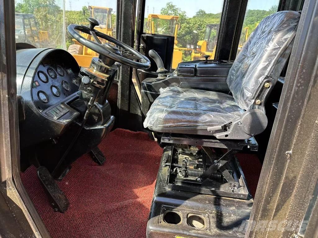 CAT 966H Pyöräkuormaajat