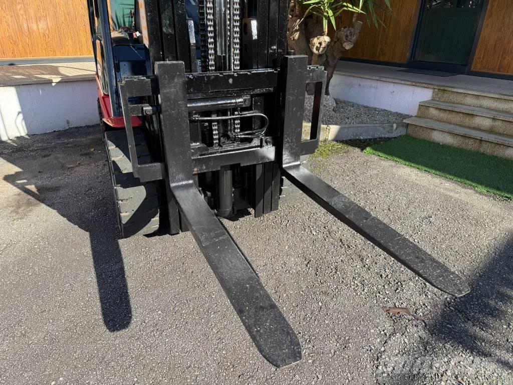 Manitou MI 35 D Dieseltrukit