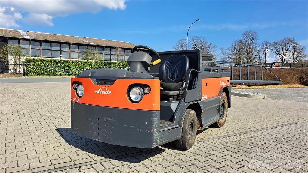 Linde P250 Vetotrukit