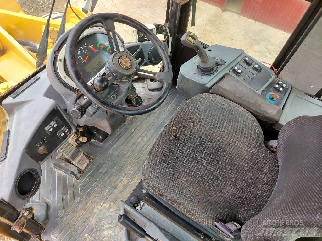 CAT 938 H Pyöräkuormaajat