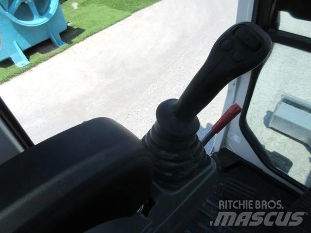 Takeuchi TB 240 Minikaivukoneet < 7t