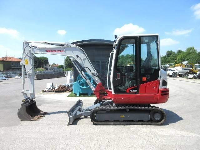 Takeuchi TB 240 Minikaivukoneet < 7t