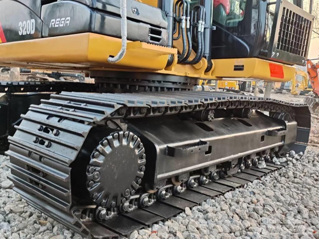 CAT 320 D Telakaivukoneet