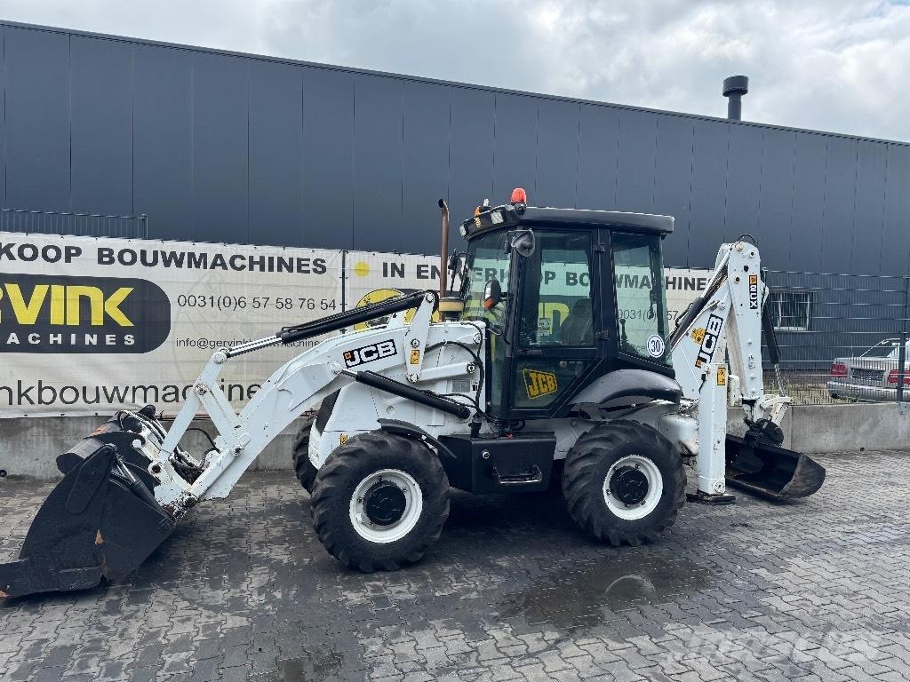 JCB 2 CX Kaivurikuormaajat