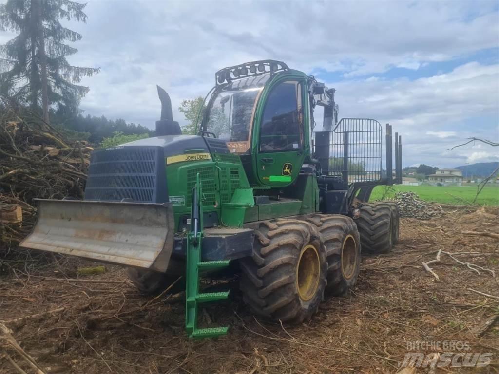 John Deere 1110 G Kuormatraktorit