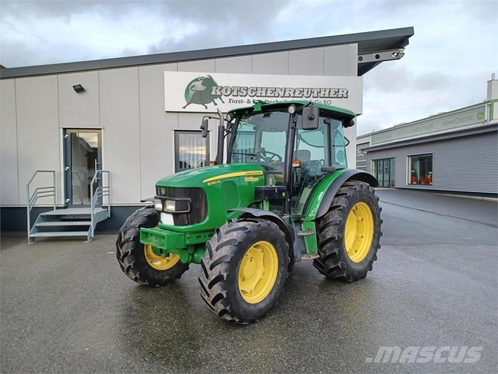 John Deere 5080M Traktorit