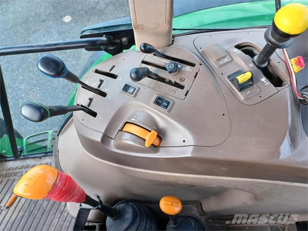 John Deere 5080M Traktorit