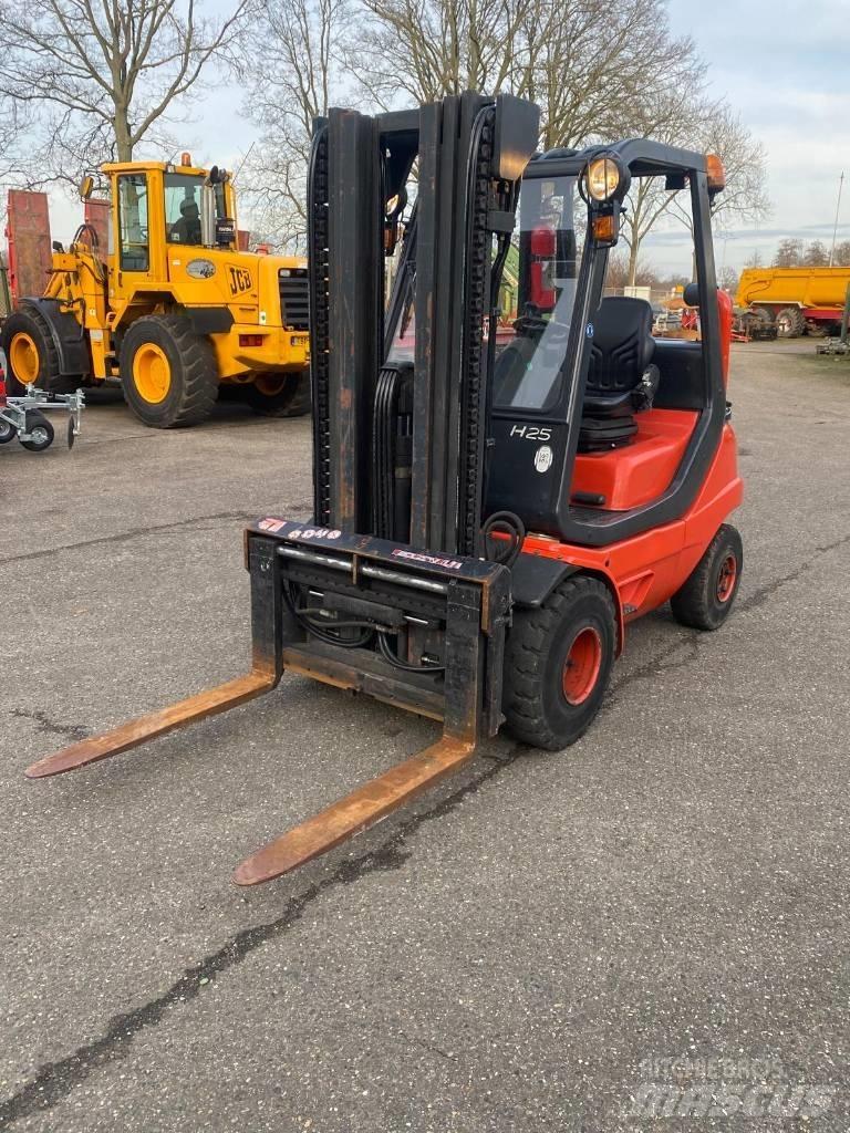 Linde H25T Nestekaasutrukit