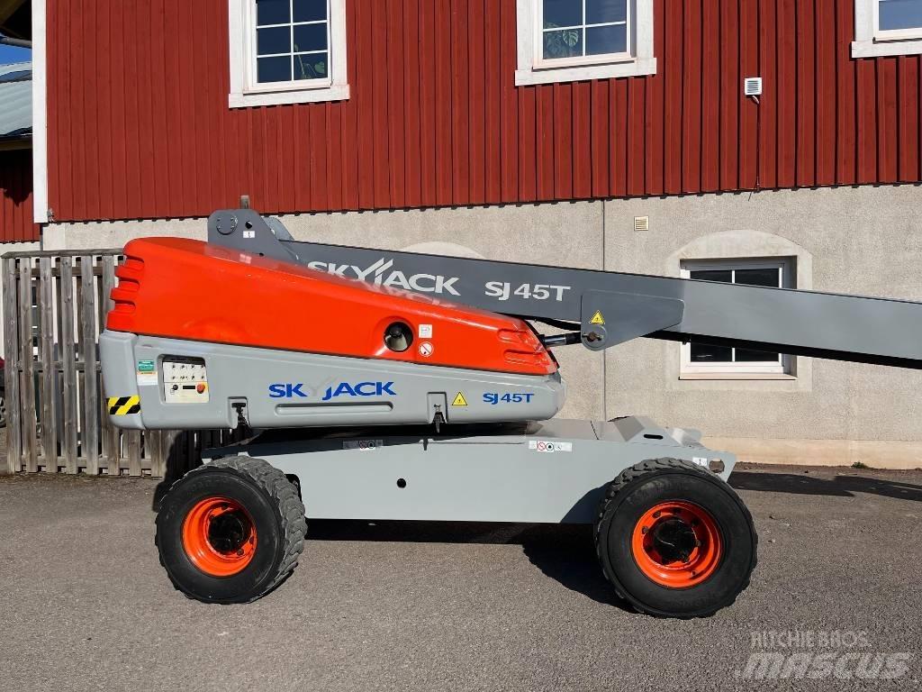 SkyJack SJ 45 T Teleskooppipuominostimet