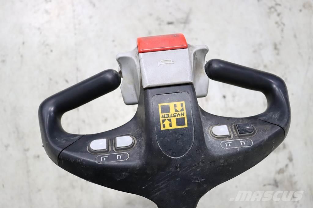Hyster P2.5 Lavansiirtotrukit