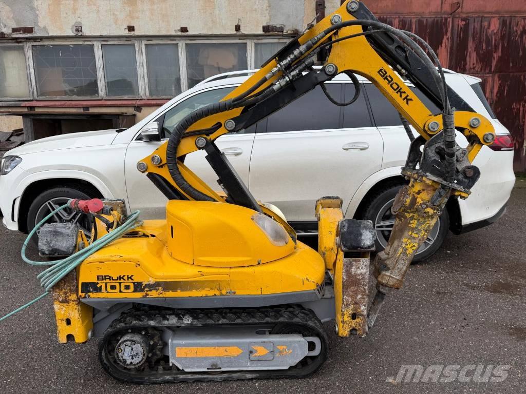 Brokk 100 Purkukoneet