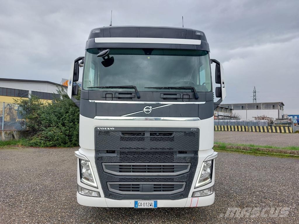 Volvo FH Vetopöytäautot