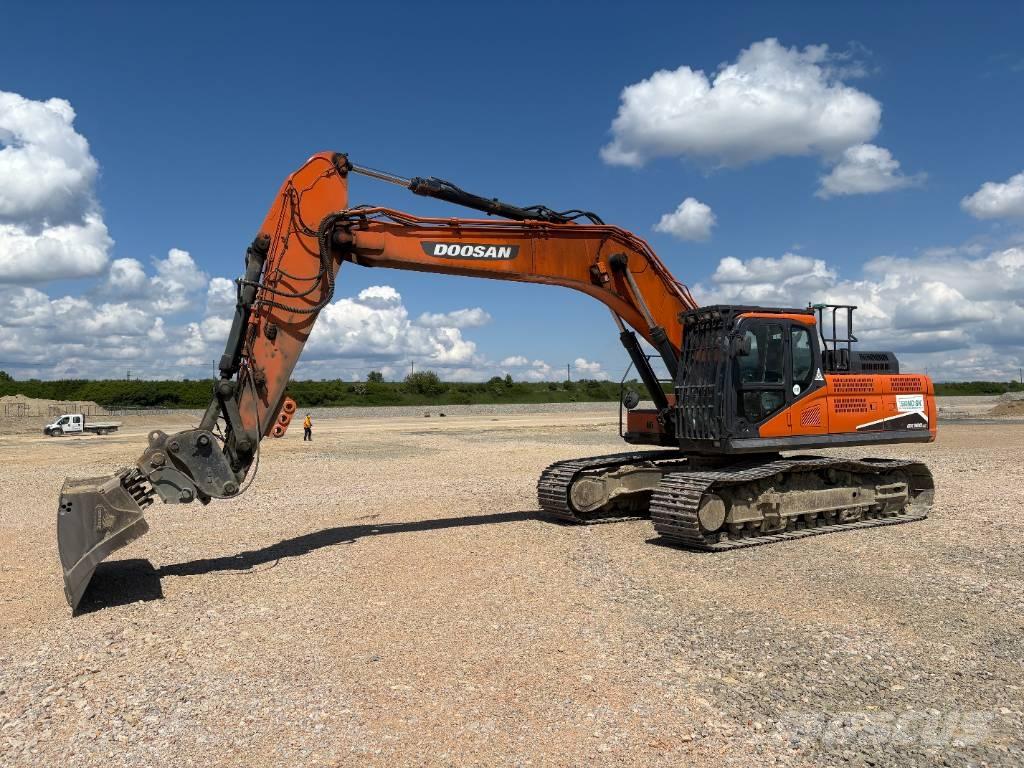 Doosan DX 300 LC-5 Telakaivukoneet