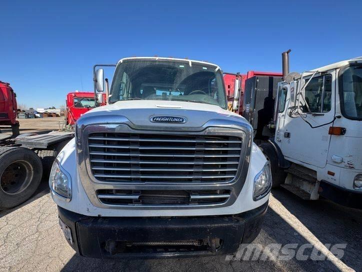 Freightliner M2 Vaihtolava-autot