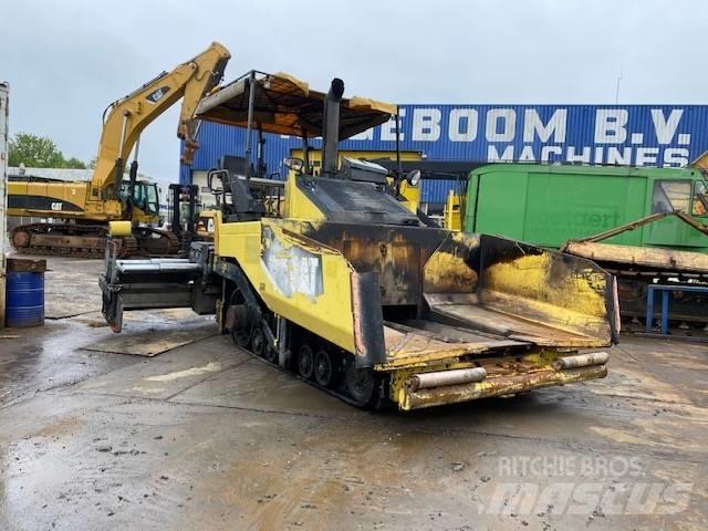 CAT AP 655 D Asfalttikoneet