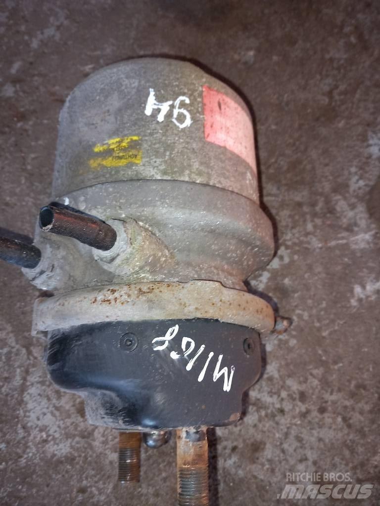 MAN TGS  81504109868 Jarrut