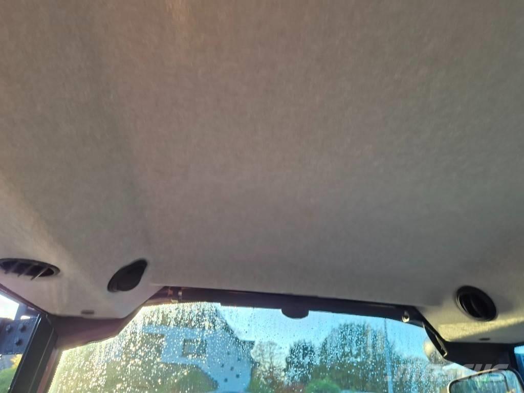 Valtra A105 HiTech Traktorit