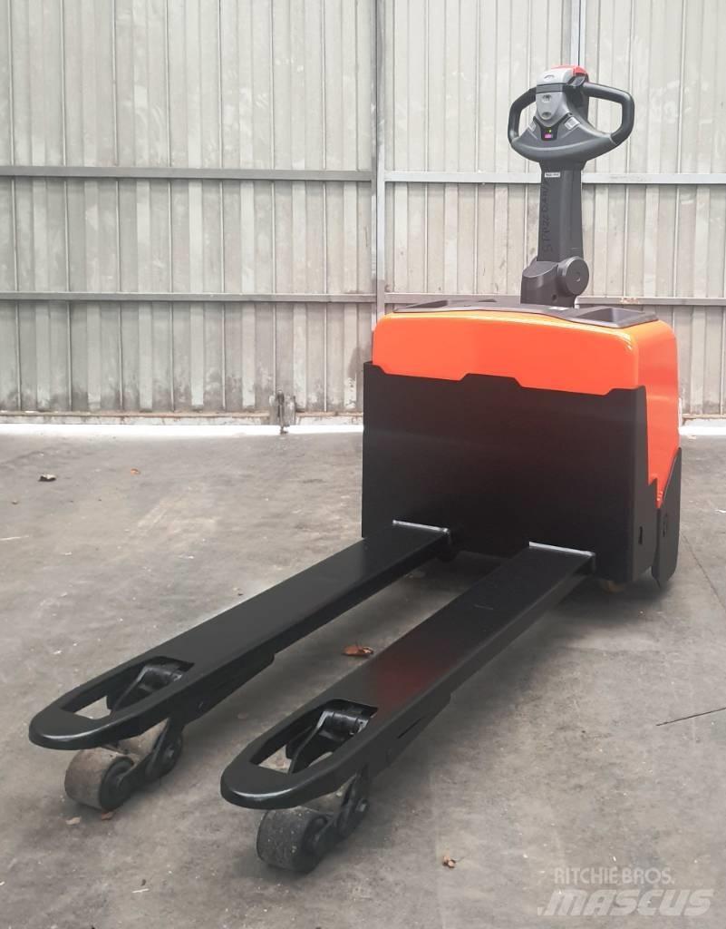 BT LWE 130 Minimover Lavansiirtotrukit