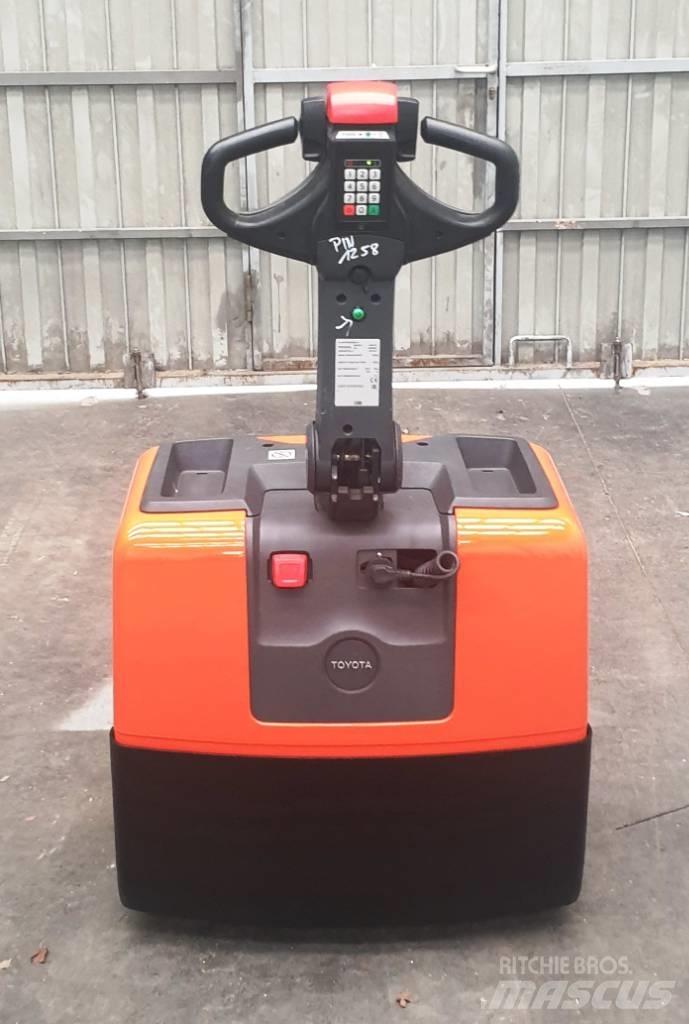 BT LWE 130 Minimover Lavansiirtotrukit