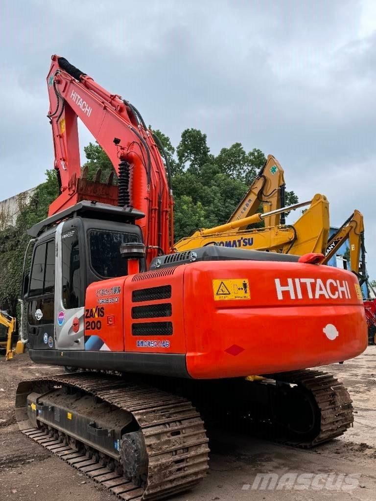 Hitachi ZX 200 Telakaivukoneet