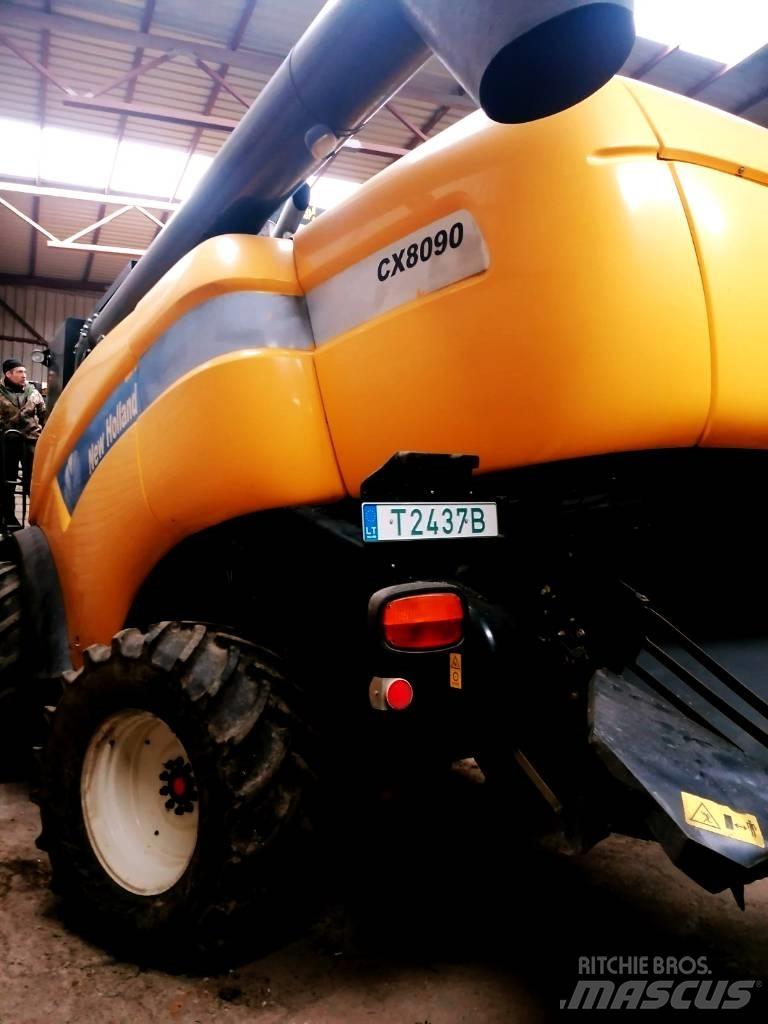 New Holland CX 8090 Leikkuupuimurit