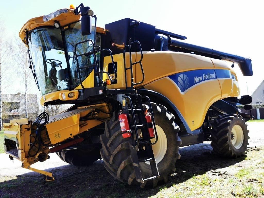 New Holland CX 8090 Leikkuupuimurit