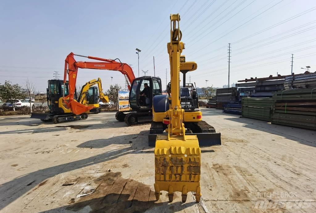 Komatsu PC 40 MR Minikaivukoneet < 7t