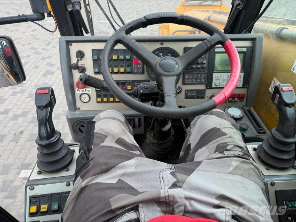 Demag AC 40-1 City Mobiilinosturit