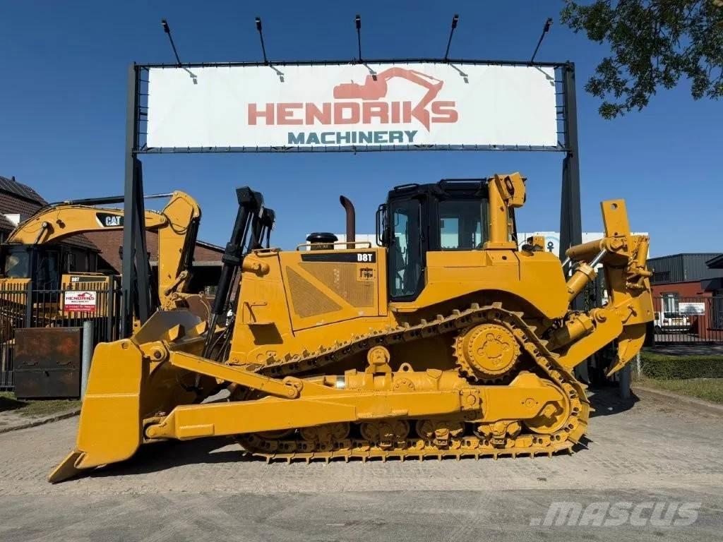 CAT D8T (D8R) Telaketjupuskutraktorit