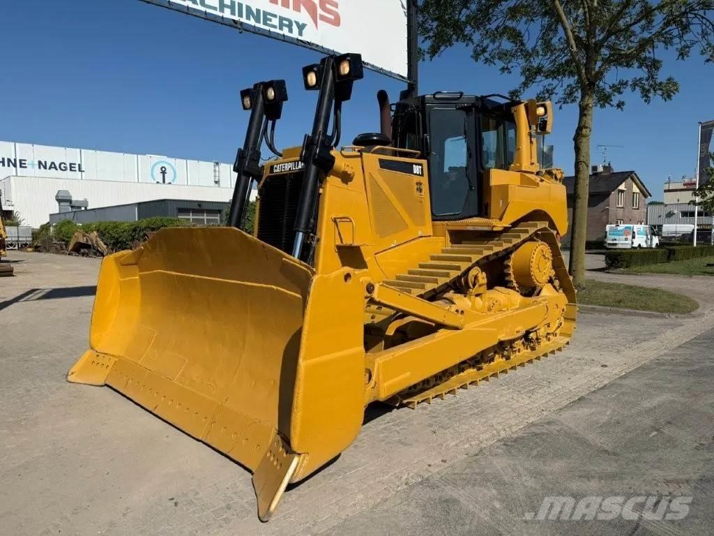 CAT D8T (D8R) Telaketjupuskutraktorit