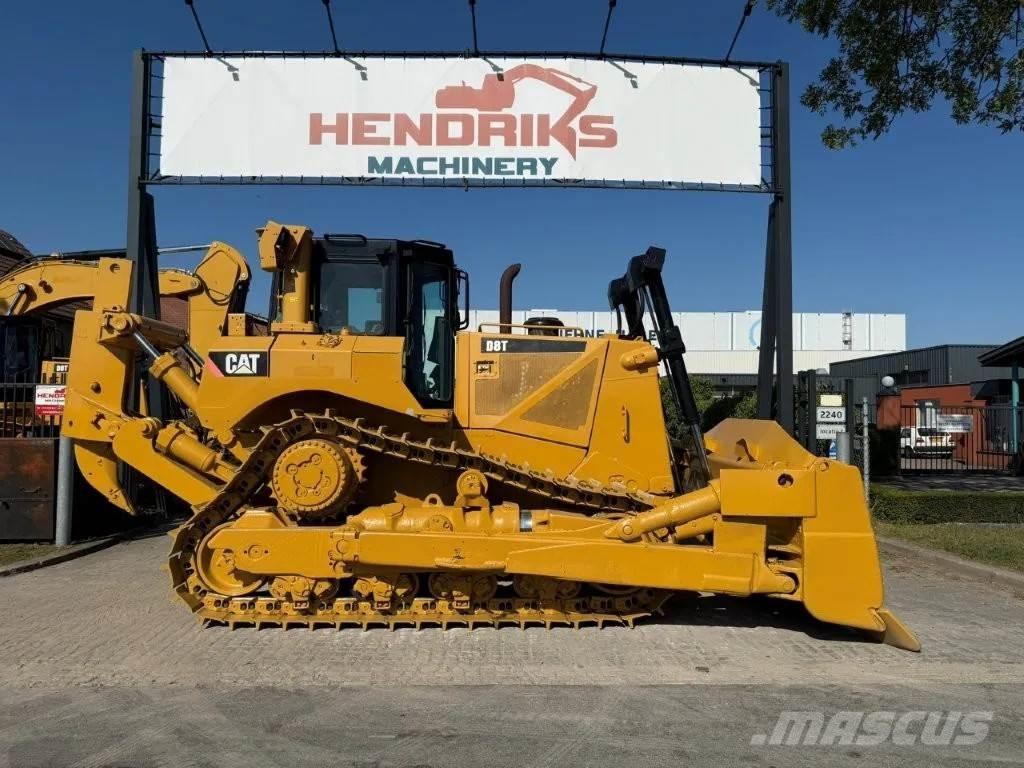 CAT D8T (D8R) Telaketjupuskutraktorit