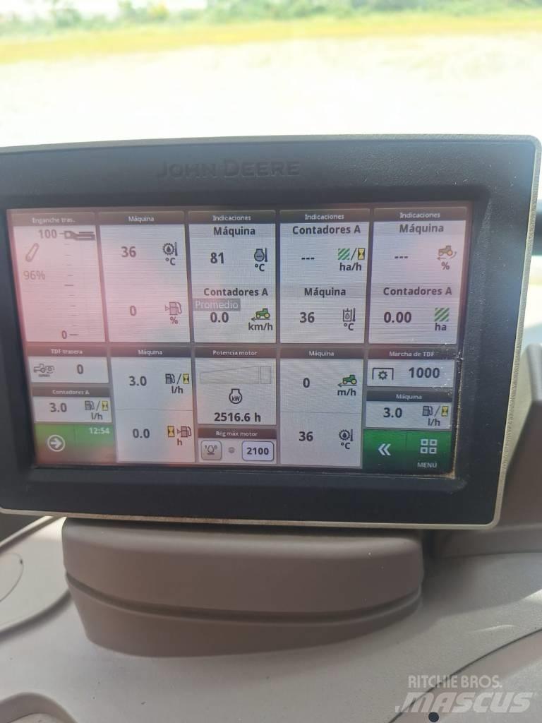 John Deere 6155 R Traktorit