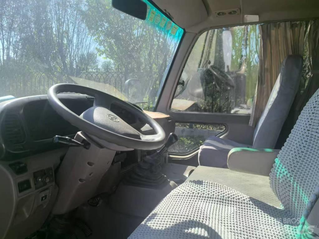 Toyota Coaster Linjaliikennebussit